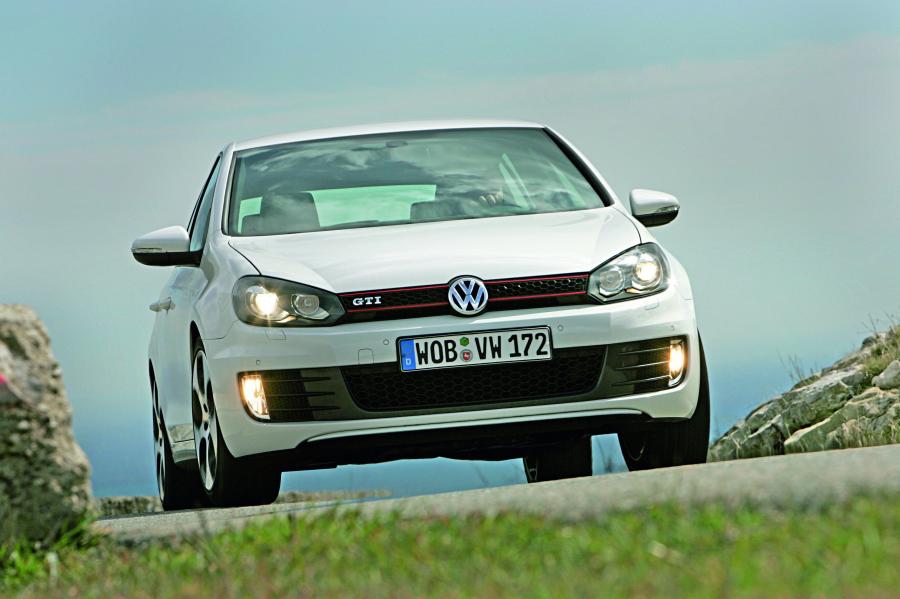  Volkswagen Golf GTi 2008 года  (фото 48 из 83)